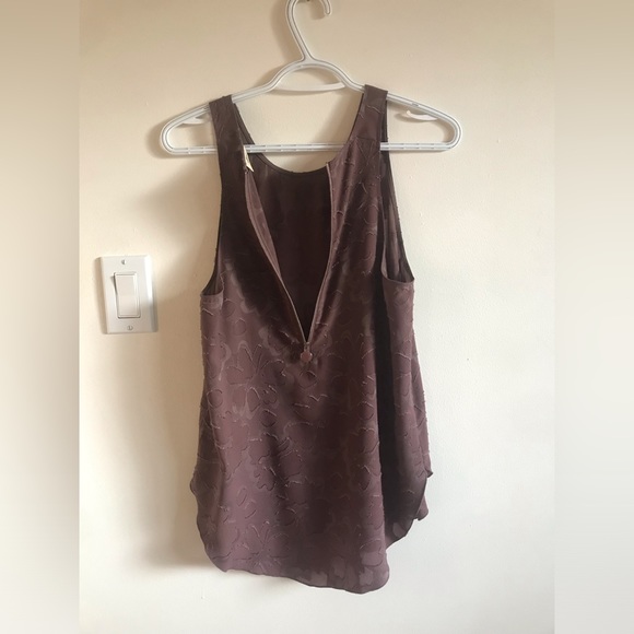 Aritzia Wilfred silk floral sleeveless halter blouse - Picture 7 of 10